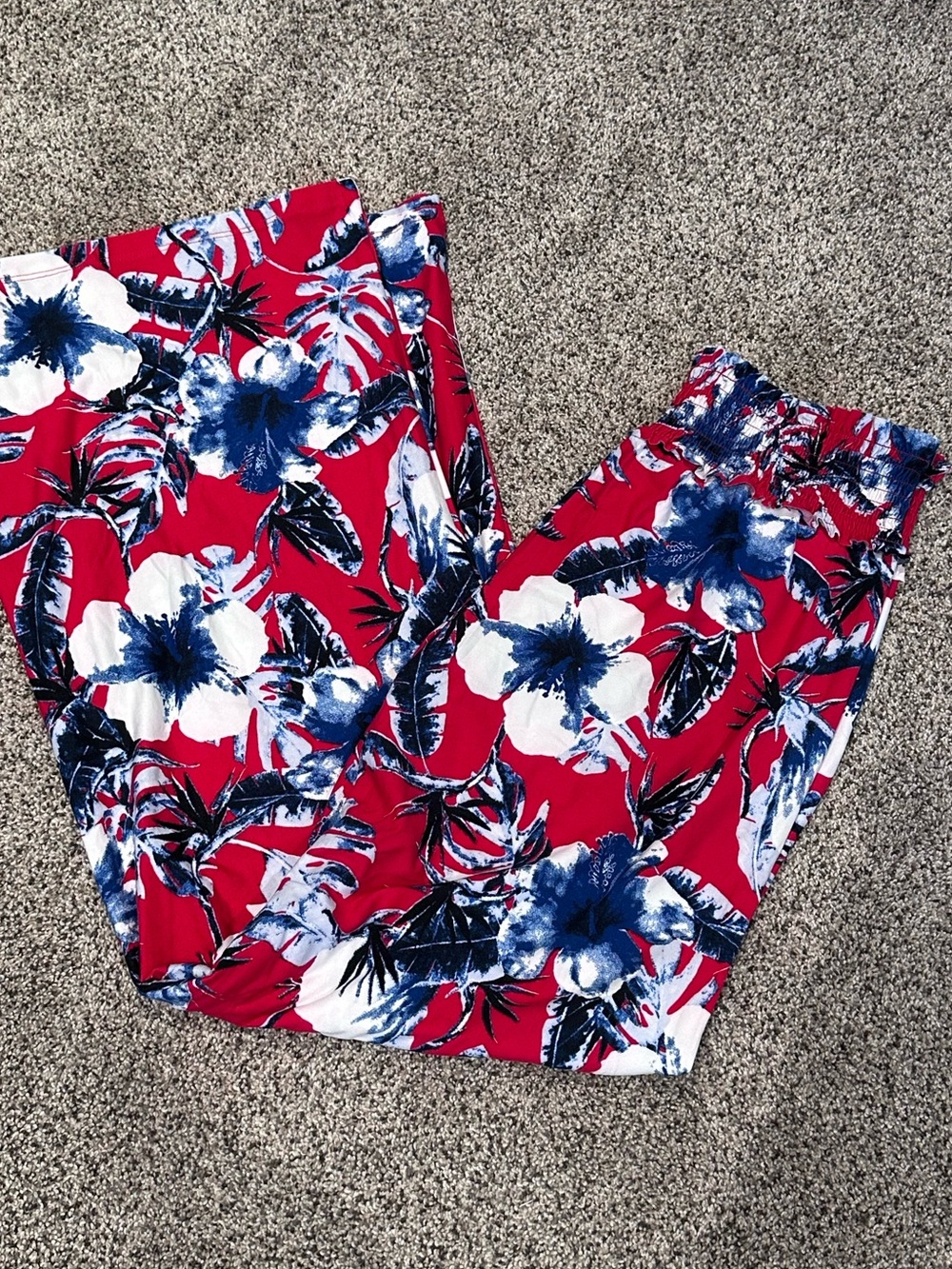 LOVE by DESIGN size SMALL Floral Americana High Waisted Smocked Palazzo Pant NEW